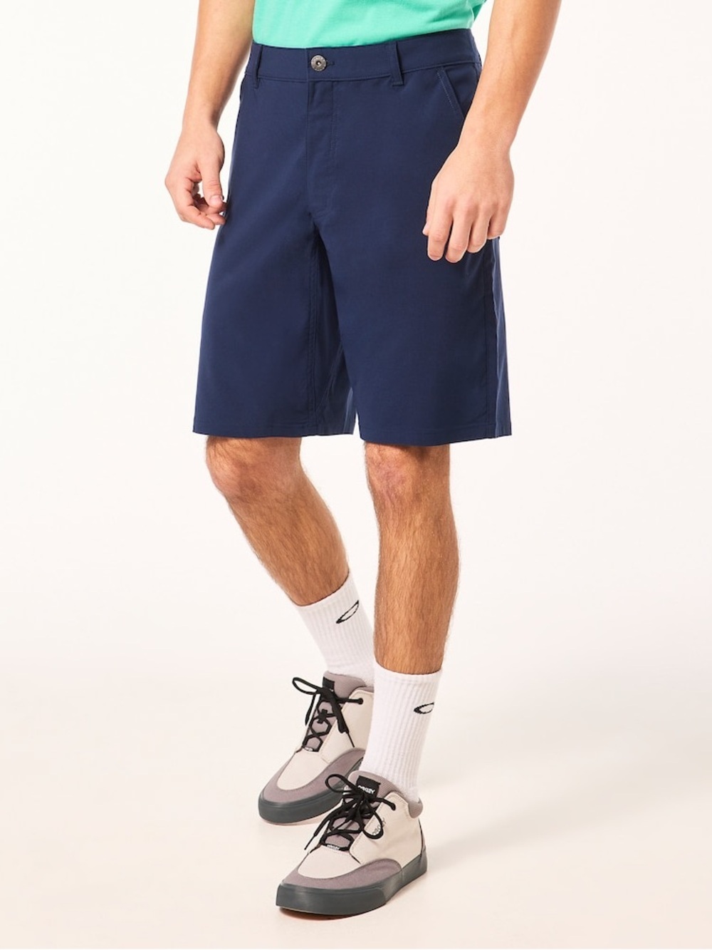 Oakley Men’s Navy Blue Chino Utility Shorts Performance Shorts - Picture 2 of 12